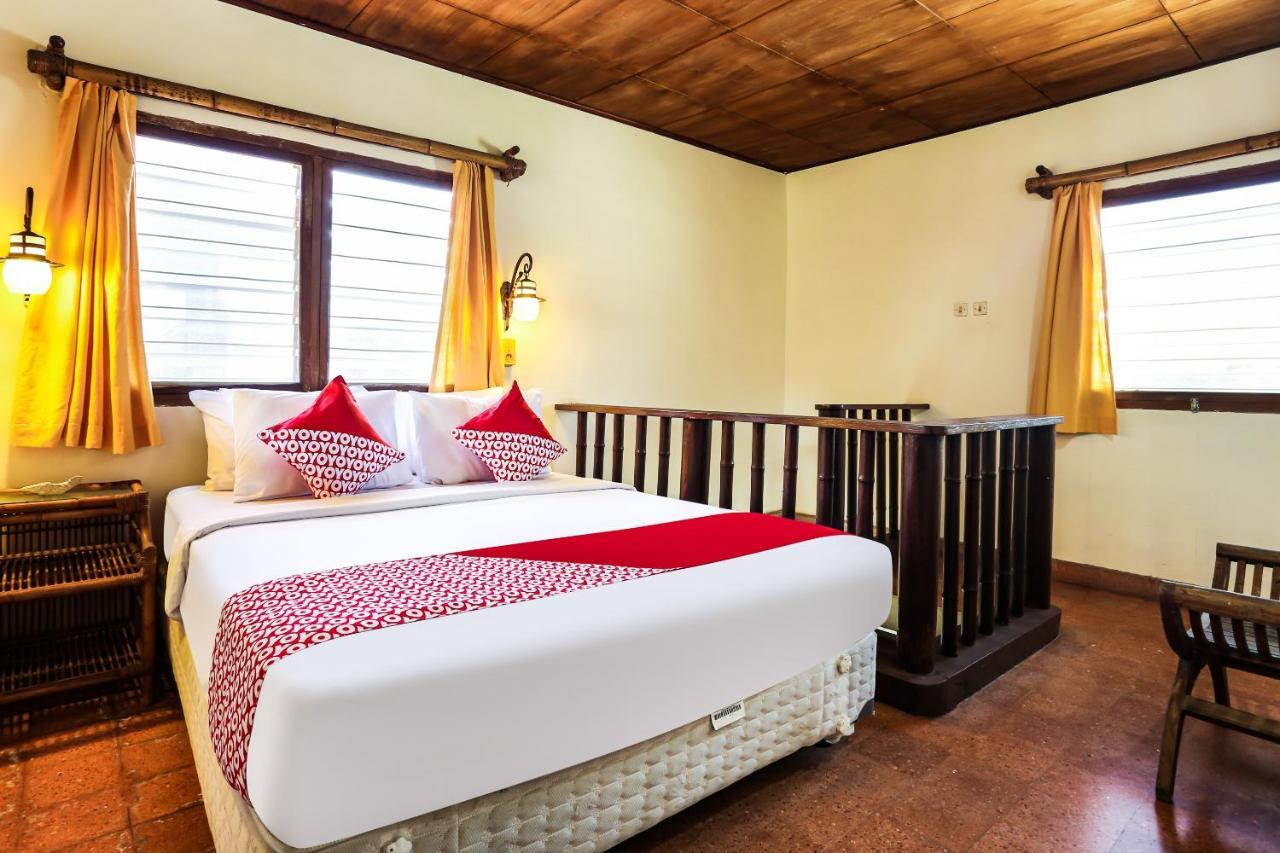 Oyo 90893 Mimpi Bungalows Kuta Lombok Exterior foto