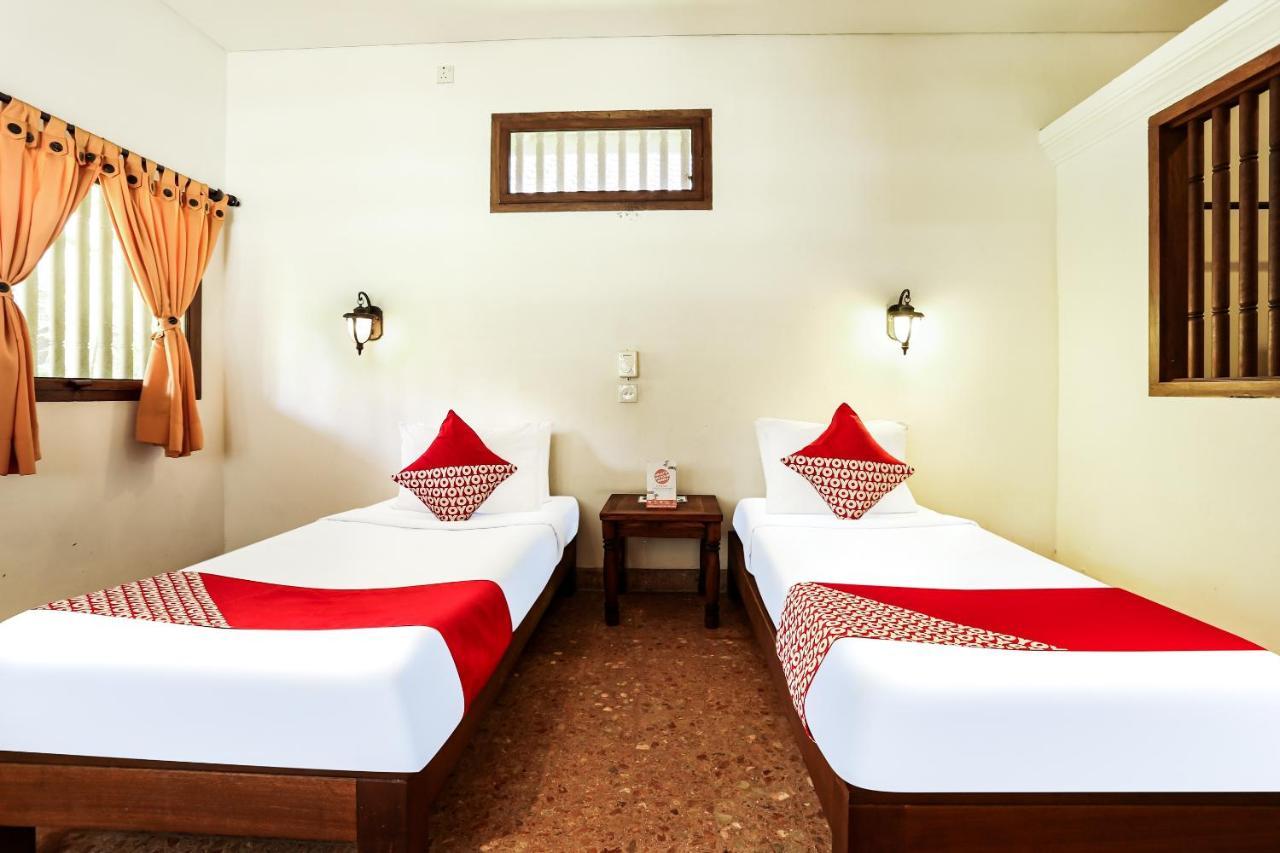 Oyo 90893 Mimpi Bungalows Kuta Lombok Exterior foto